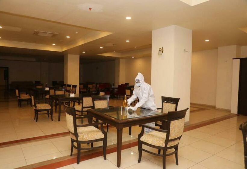 ホテル Shree Vallabh Vilas Lords Plaza Nathdwara   Pure Veg