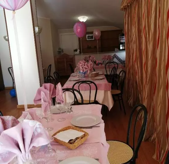 ホテル Albergo Ristorante Giuliana
