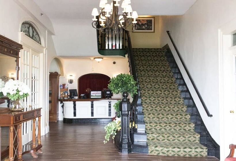 Hotelli Spring House