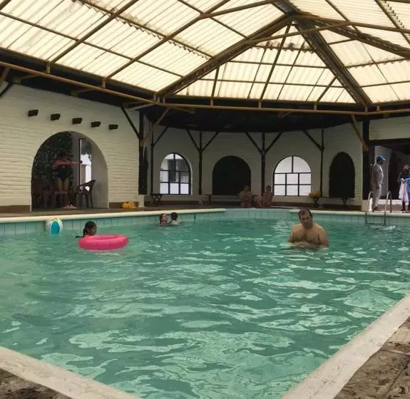 Hotelli Y Hosteria Natabuela