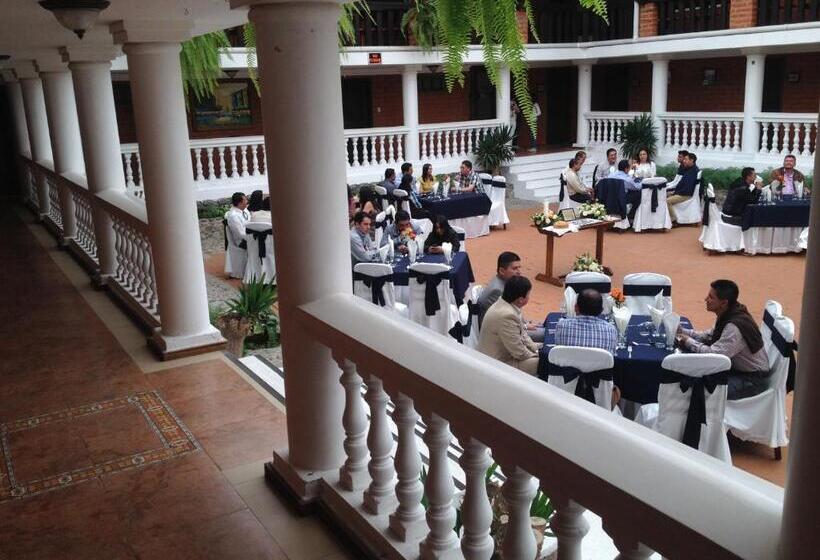 בית מלון כפרי Y Hosteria Natabuela