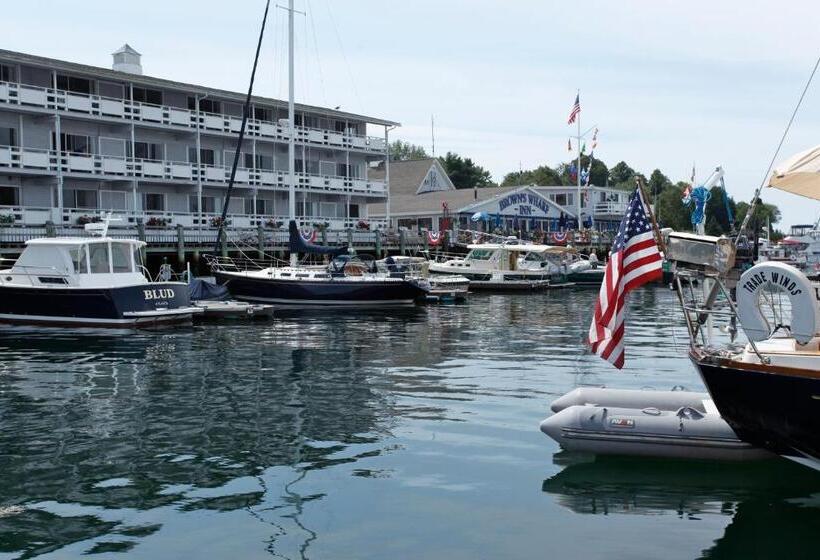 הוסטל Browns Wharf Inn