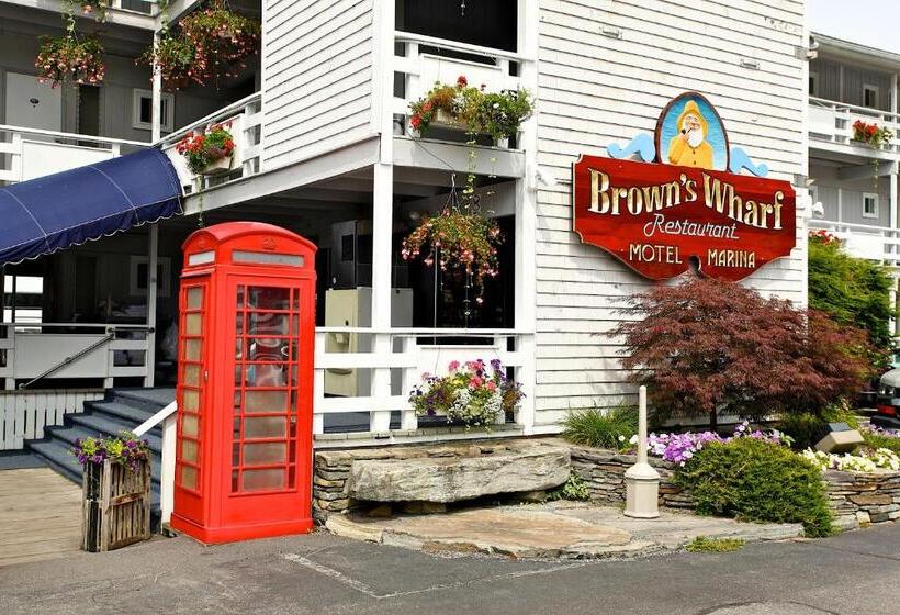 הוסטל Browns Wharf Inn