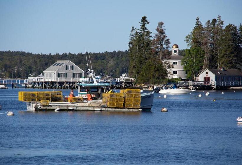 הוסטל Browns Wharf Inn