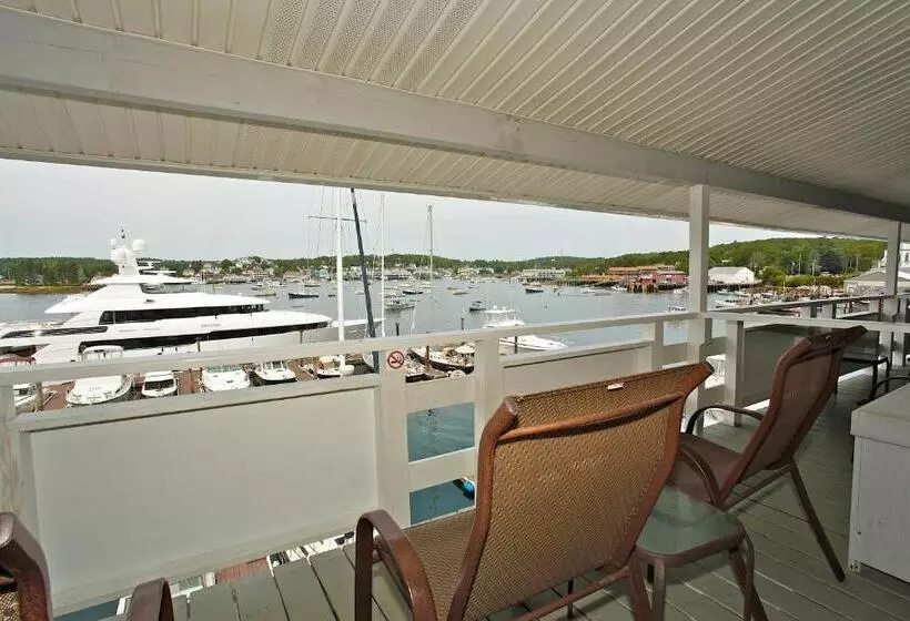 ユースホステル Browns Wharf Inn