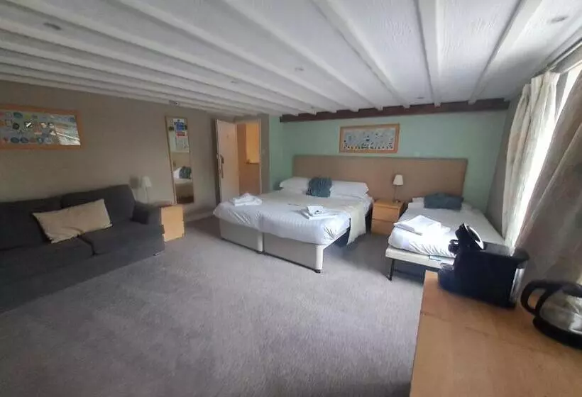 Retkeilymaja The Countryman’s Inn