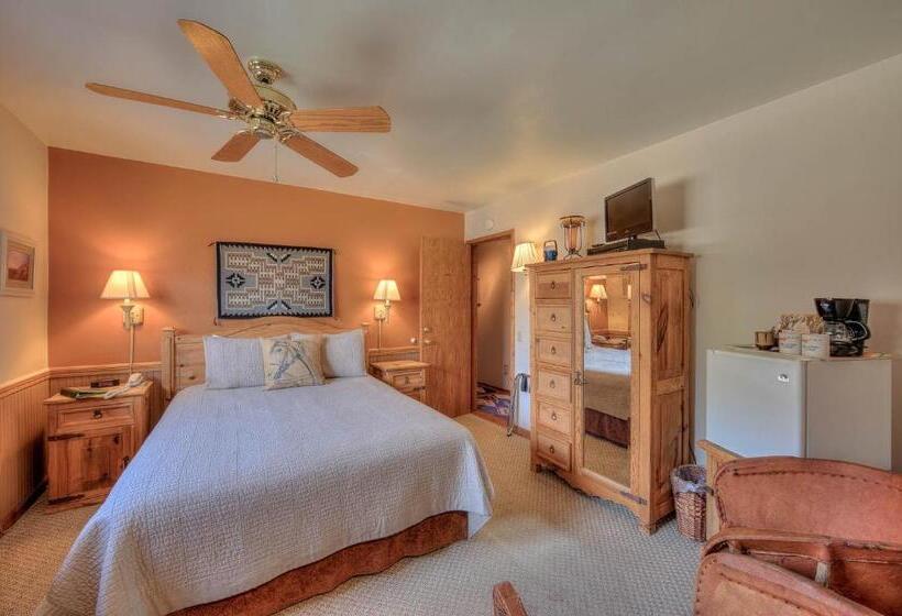 צימר Castle Valley Inn