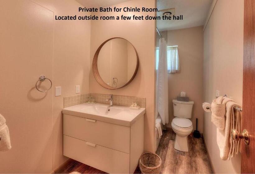 צימר Castle Valley Inn