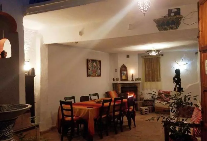 Aamiaismajoitus (B&B) Dar Dalia