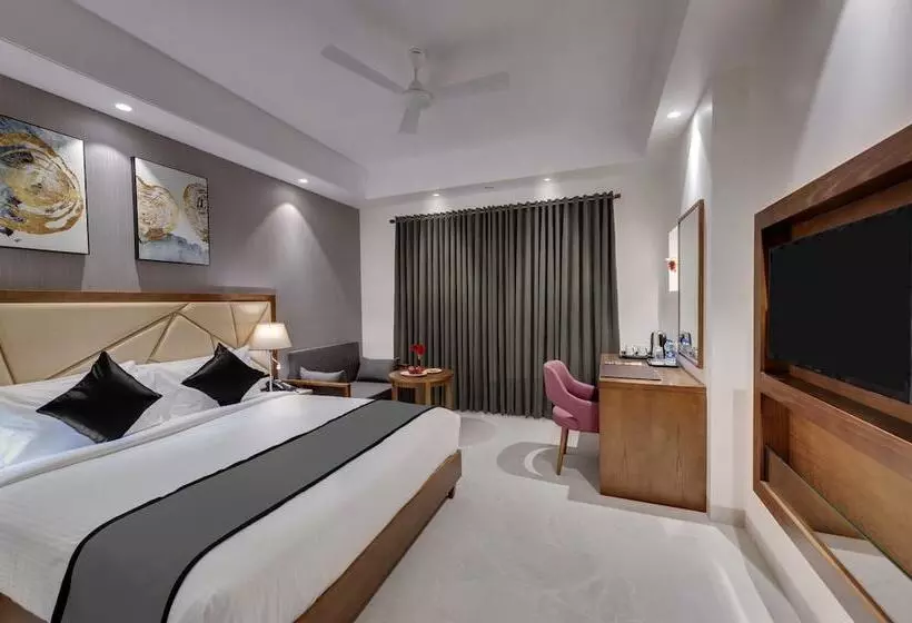 Click Hotel Aurangabad