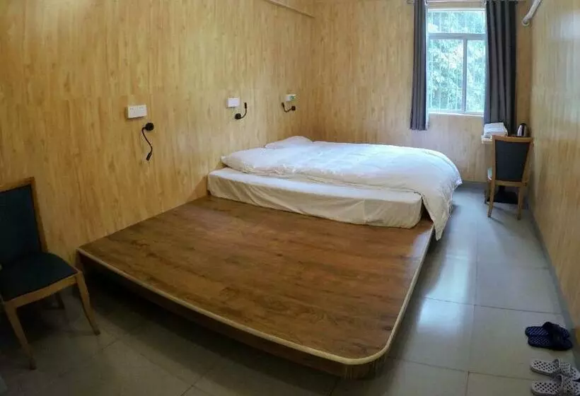 Dong Shan Gaga Hostel