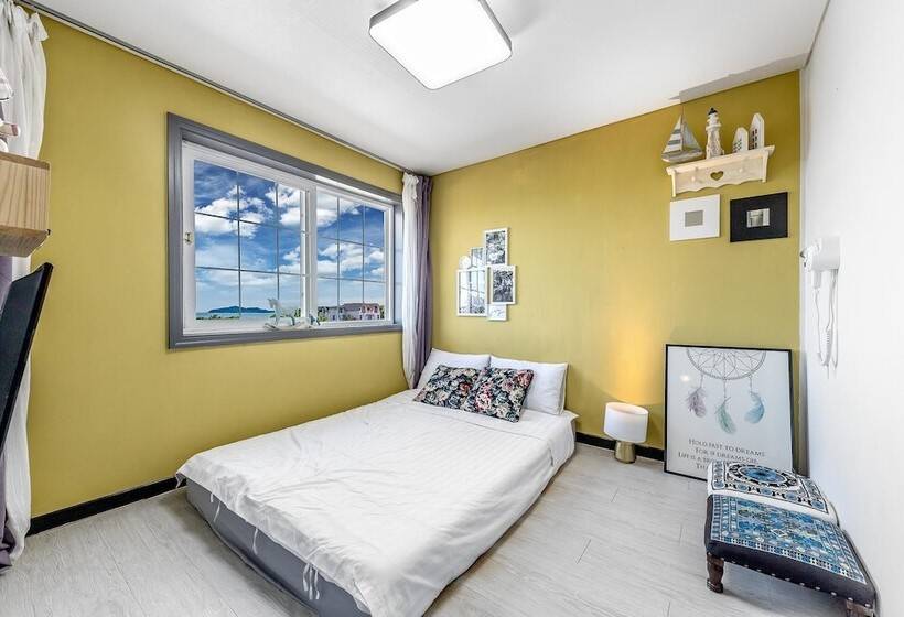 Ganghwa Rodemhouse Pension