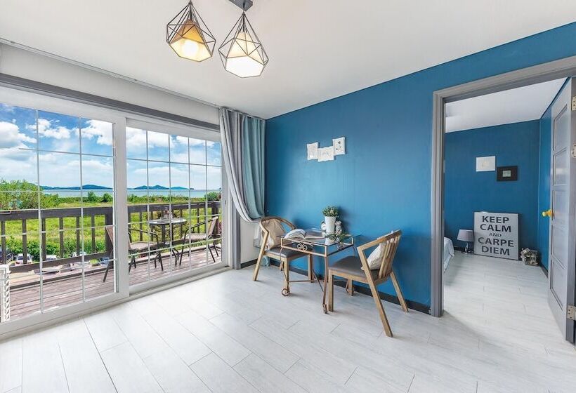 Ganghwa Rodemhouse Pension