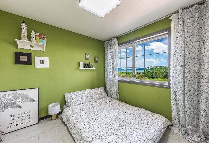 Ganghwa Rodemhouse Pension