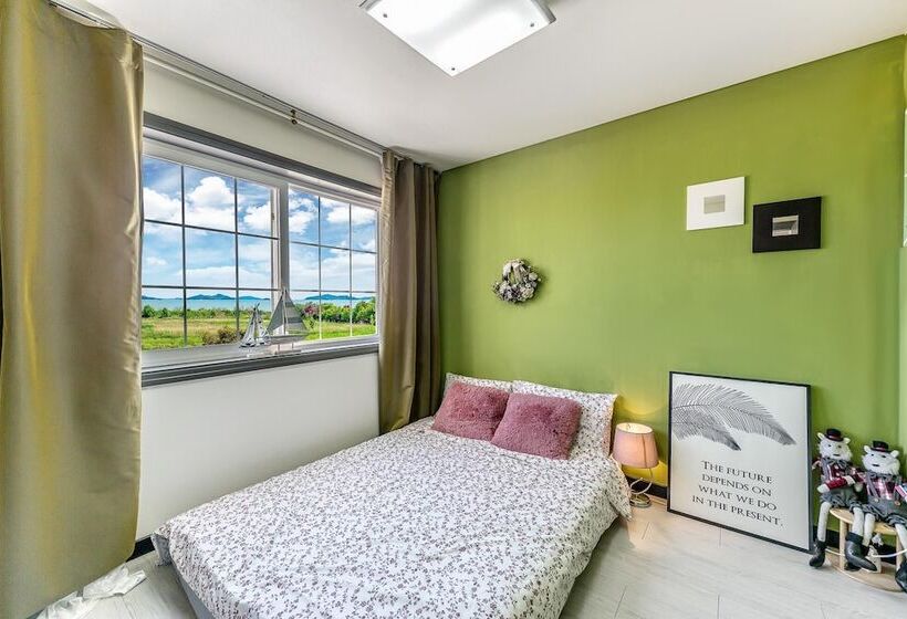 Ganghwa Rodemhouse Pension