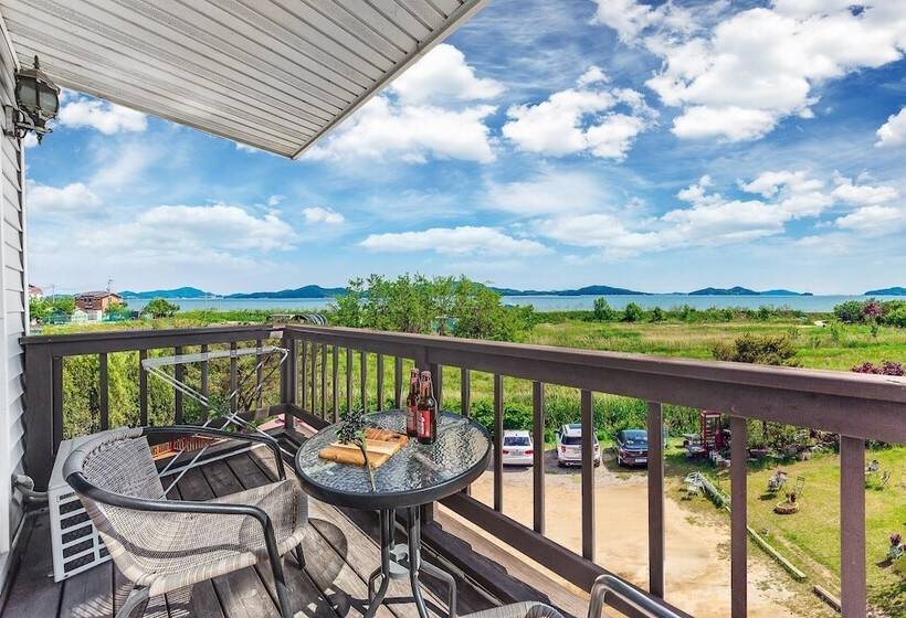 Ganghwa Rodemhouse Pension