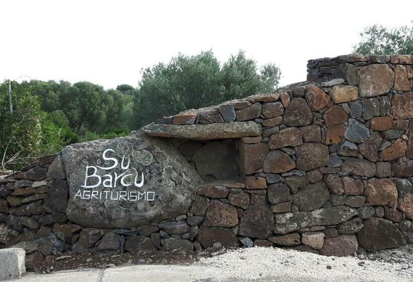 هتل Agriturismo Su Barcu