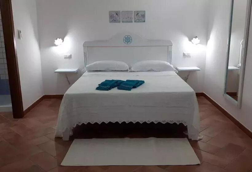 ホテル Agriturismo Su Barcu
