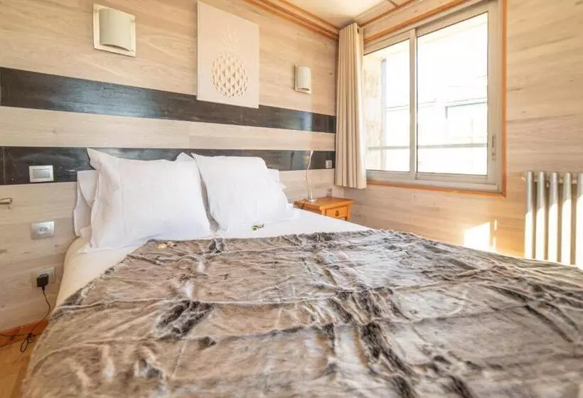 ホテル Des Pyrénées