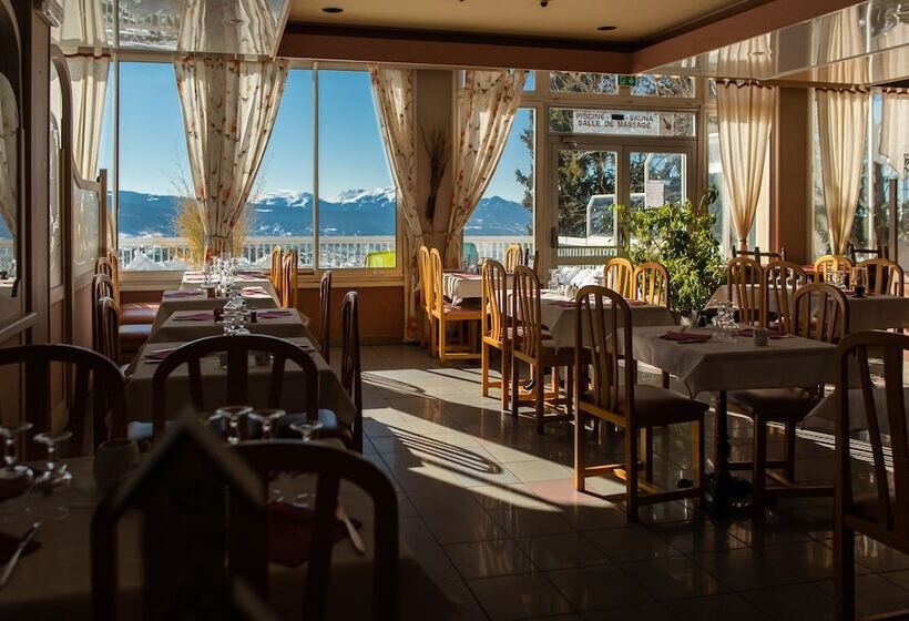 בית מלון כפרי Des Pyrénées