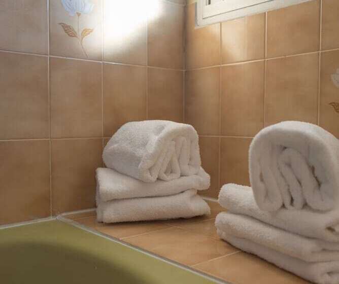 בית מלון כפרי Des Pyrénées