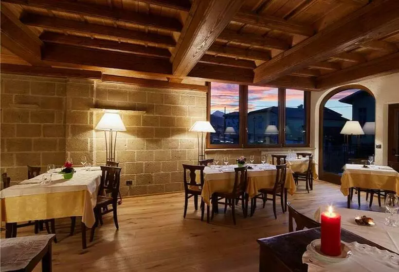 ホテル Ristorante Da Politano