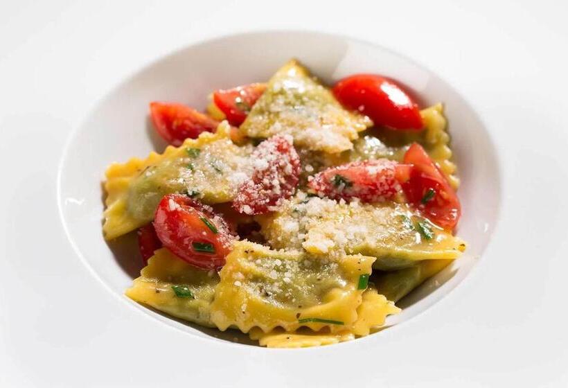 ホテル Ristorante Da Politano