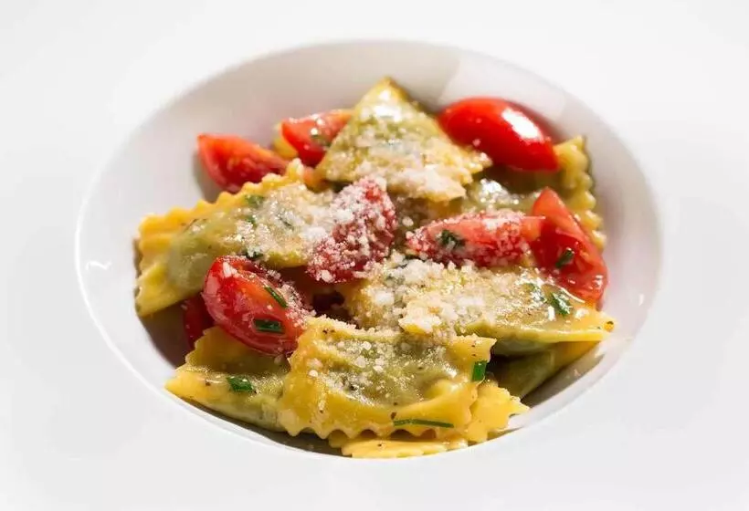 ホテル Ristorante Da Politano