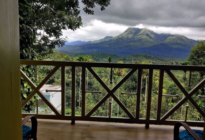 هتل Woodrose Resort