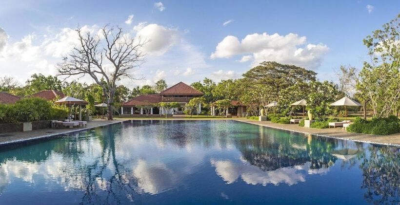 Resort Uga Ulagalla Anuradhapura