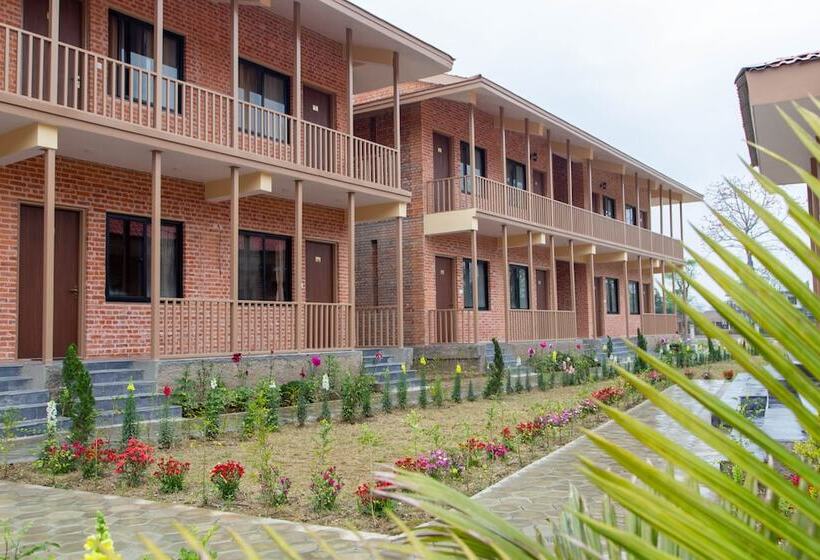 هتل Badreni Jungle Resort