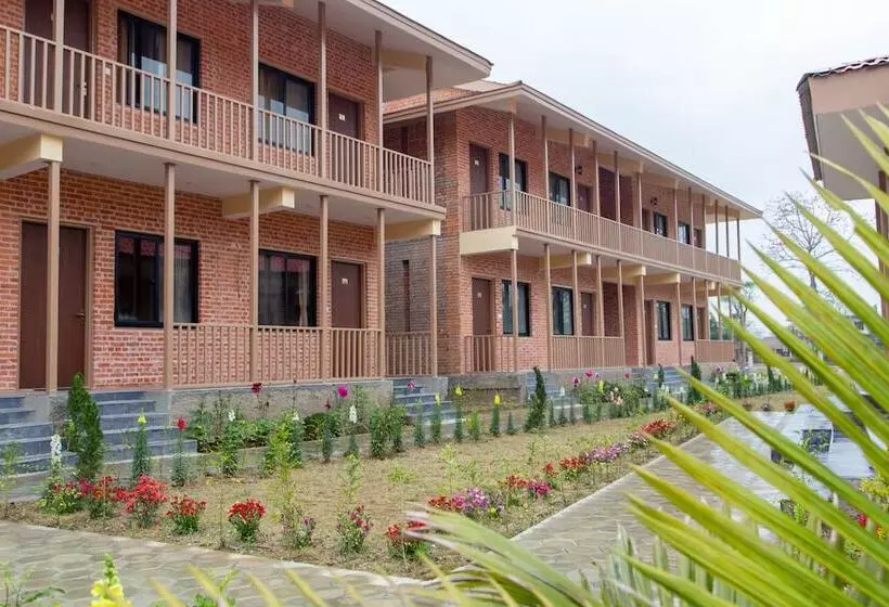 هتل Badreni Jungle Resort