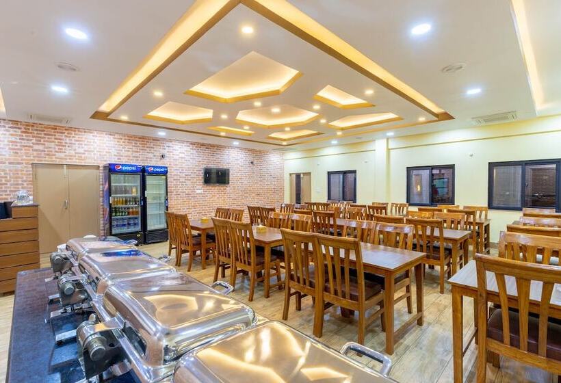 هتل Badreni Jungle Resort