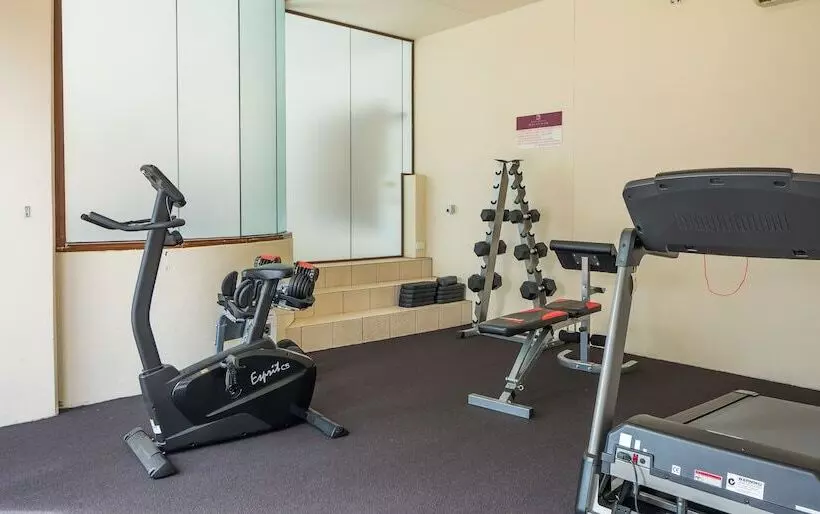 Broadbeach Savannah Resort