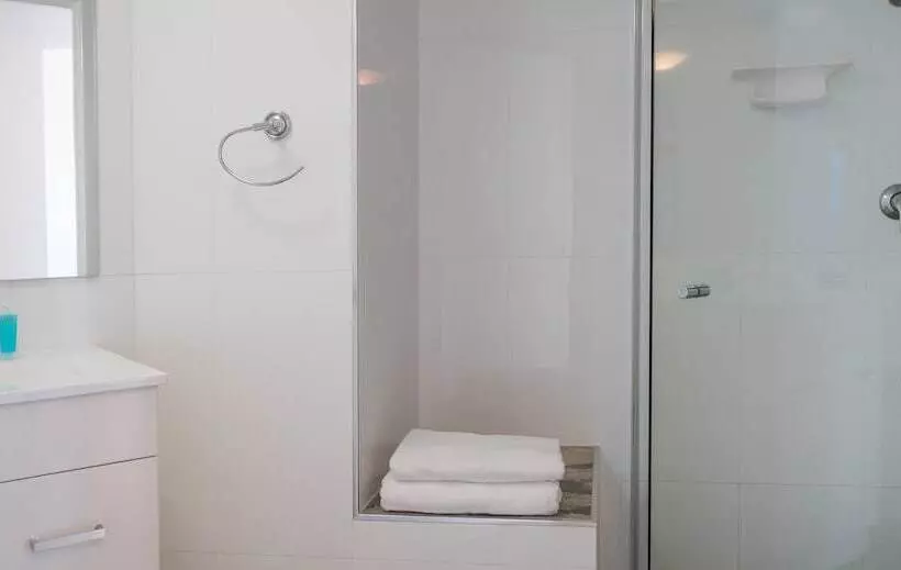 Broadbeach Savannah Resort