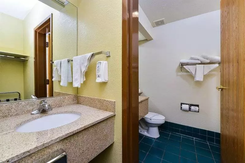 هتل Americas Best Value Inn Prescott Valley