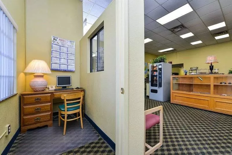 هتل Americas Best Value Inn Prescott Valley