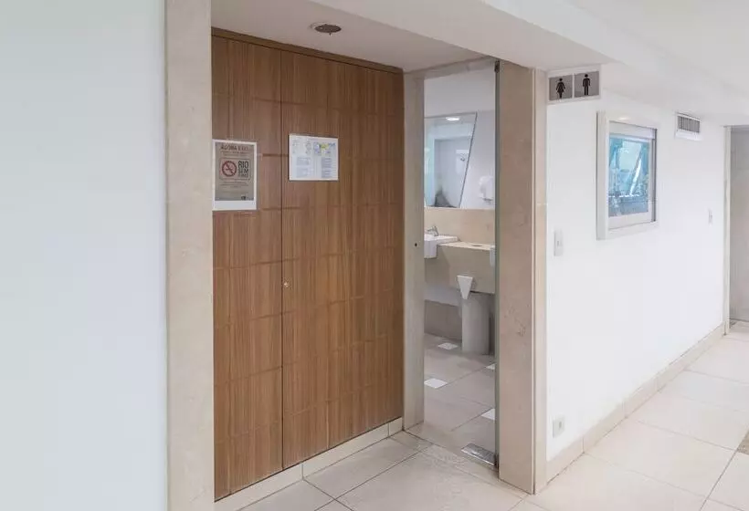 هتل Atlantico Business Centro