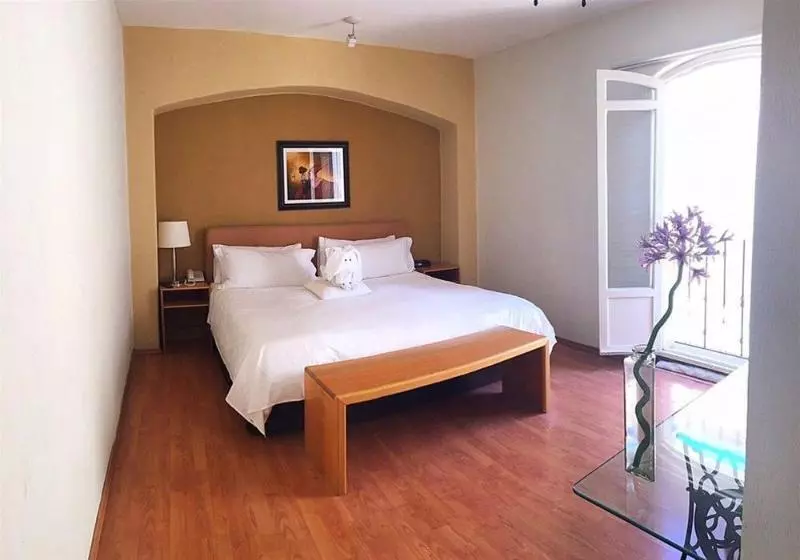 Отель Casona Los Vitrales