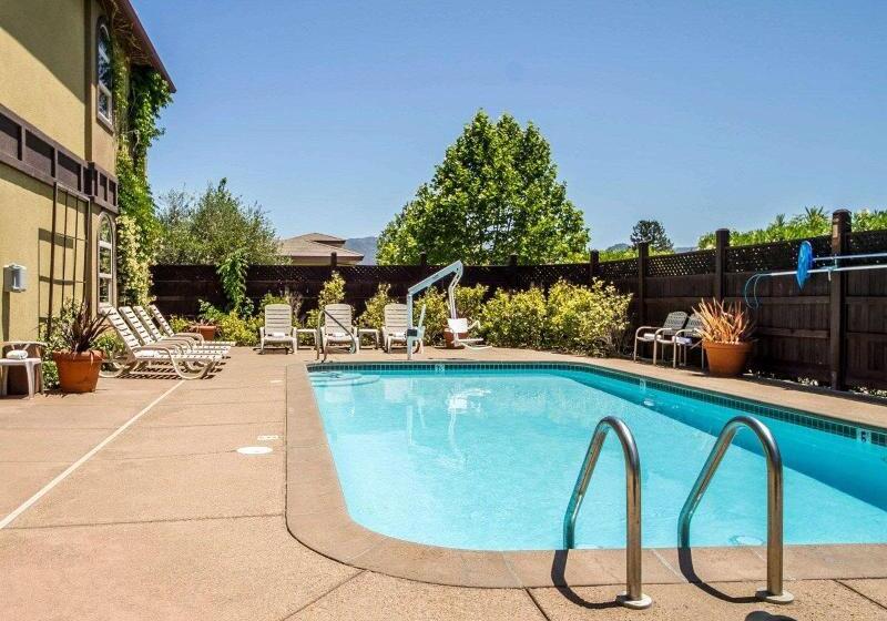酒店 Comfort Inn & Suites Ukiah Mendocino County