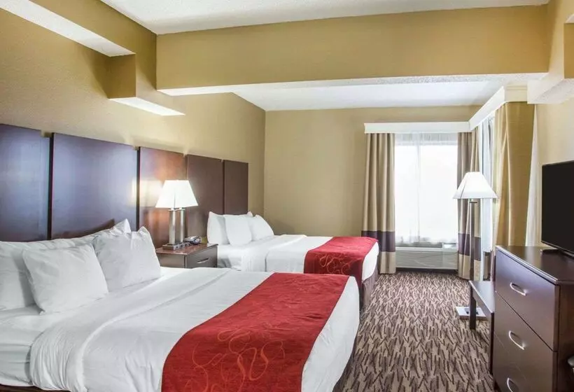 Отель Comfort Suites