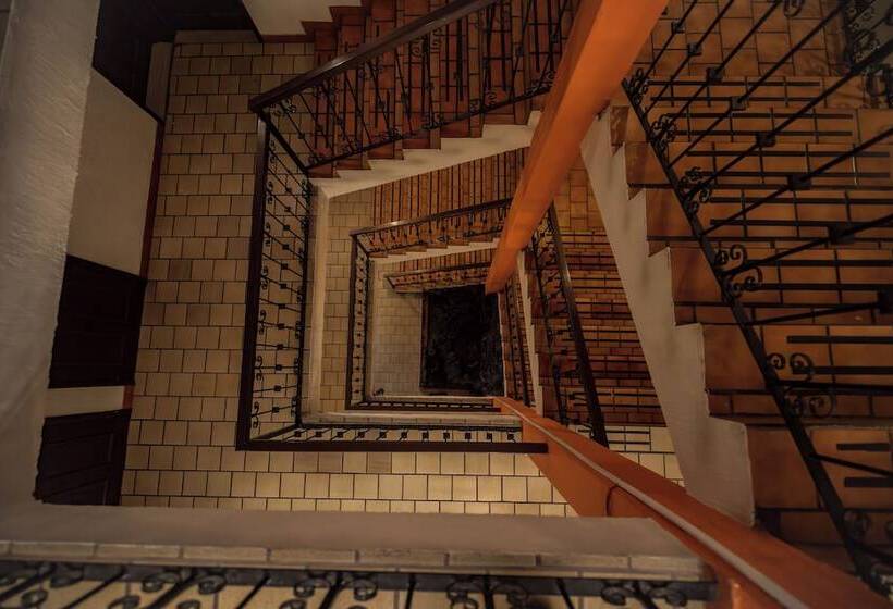 בית מלון כפרי Don Quijote Plaza  Guadalajara Centro Historico