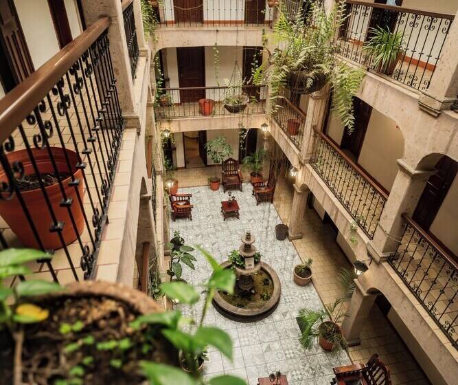 בית מלון כפרי Don Quijote Plaza  Guadalajara Centro Historico