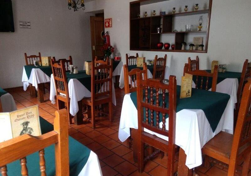 בית מלון כפרי Don Quijote Plaza  Guadalajara Centro Historico