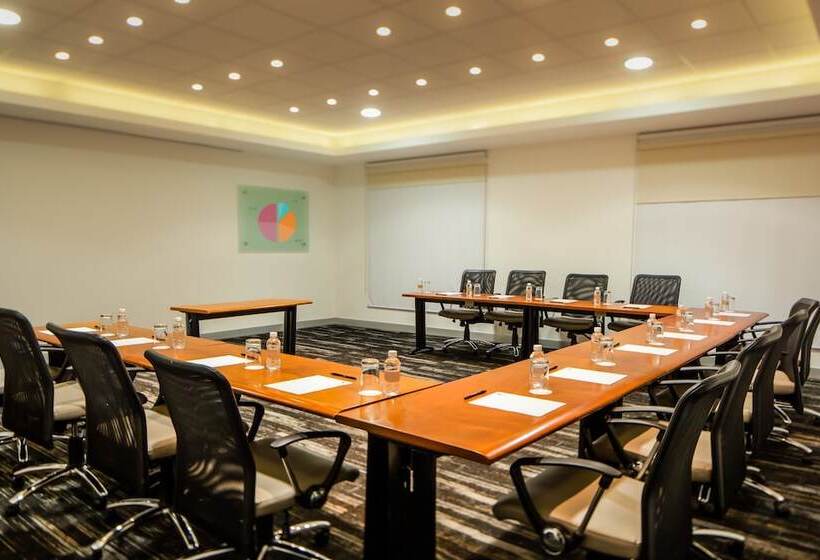 Hotel Fiesta Inn Monterrey Tecnologico