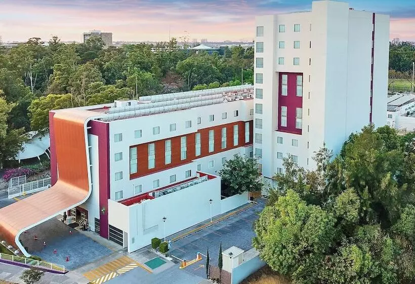 ホテル Holiday Inn Guadalajara Patria-Universidad