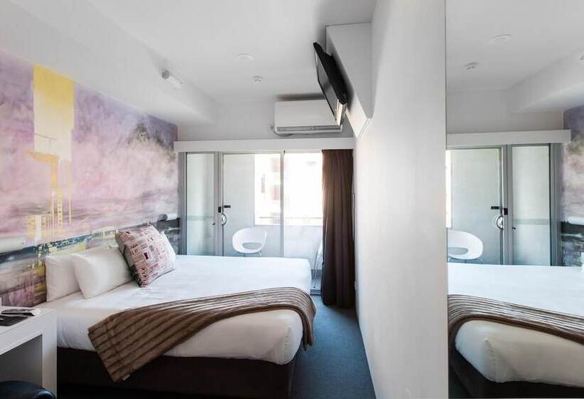 בית מלון כפרי Majestic Minima