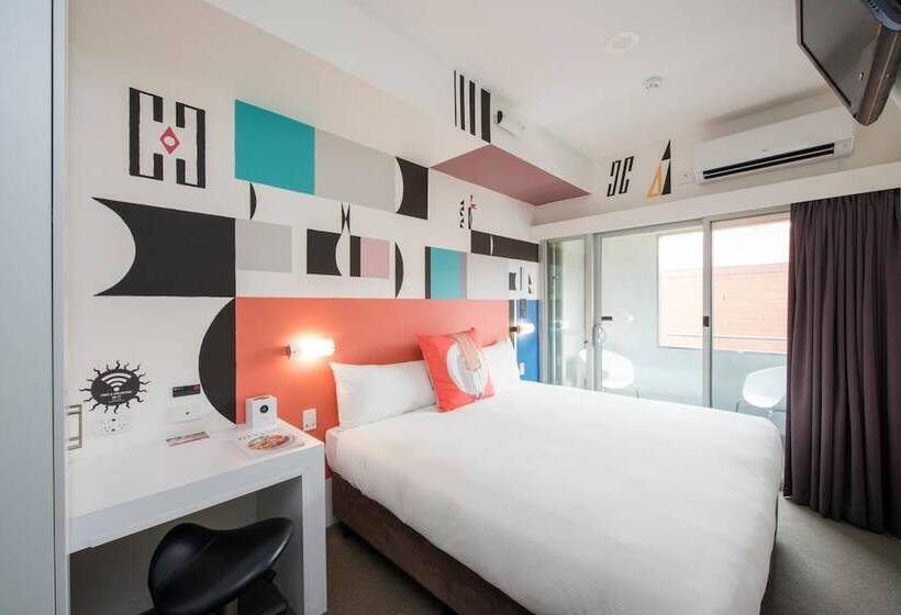 בית מלון כפרי Majestic Minima