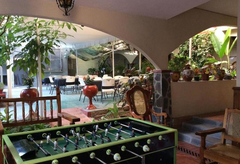 ホテル La Mansion Del Viejo Roble