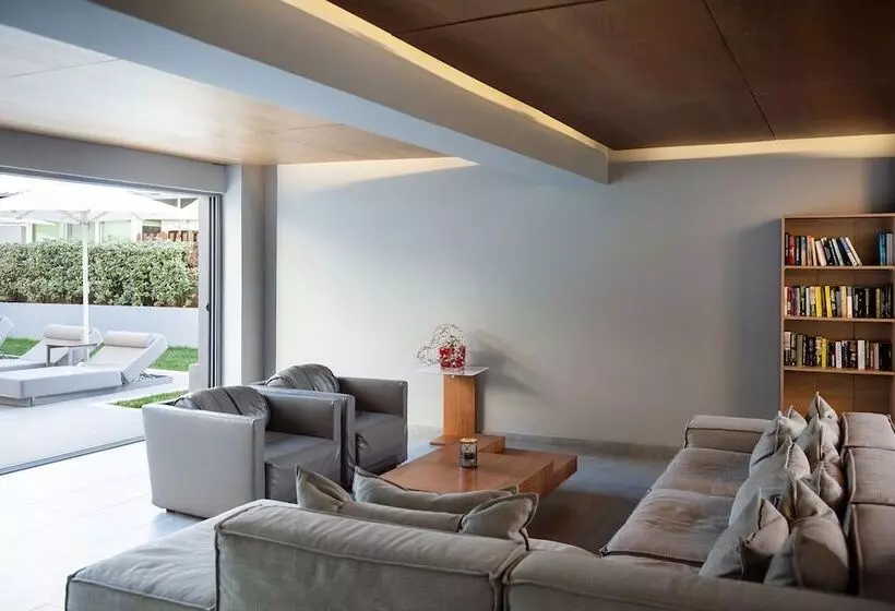 فندق Oktober Downtown Boutique